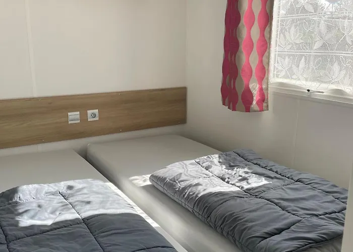 Quiet Mobile - Cc217 Les Charmettes 4 Stars 펜션 레 마트